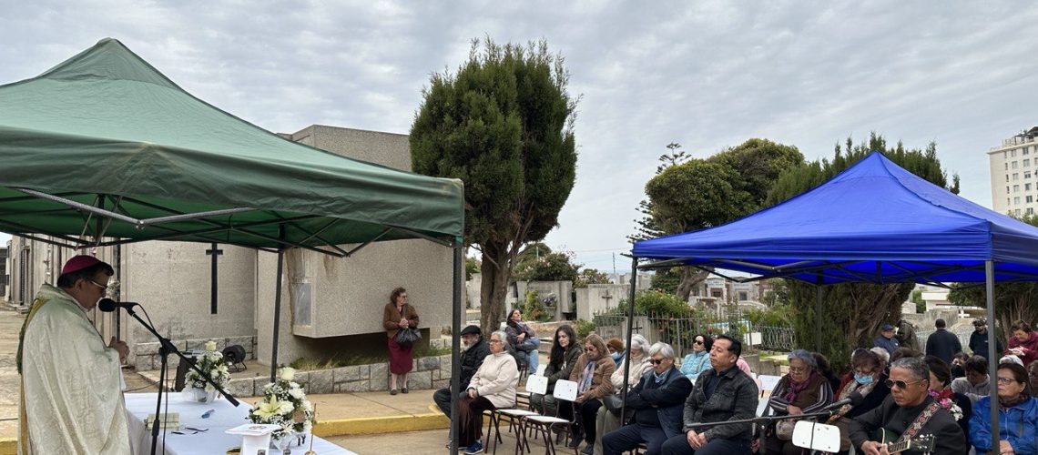 misa cementerio